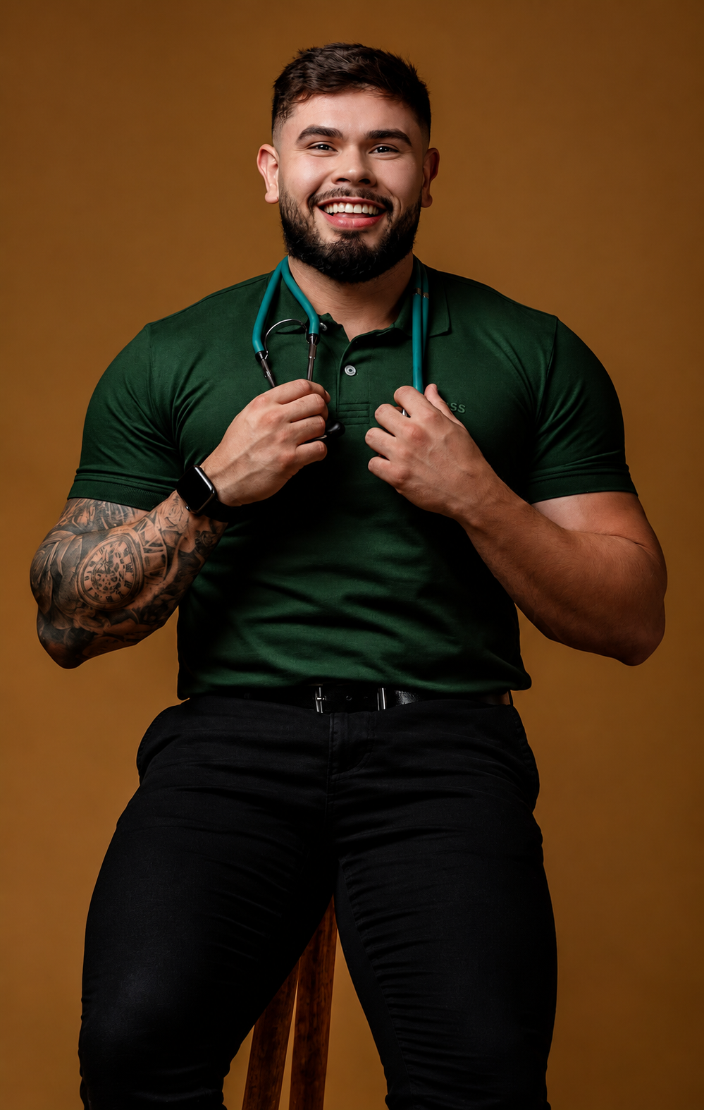 Gustavo Almeida em retrato preto e branco